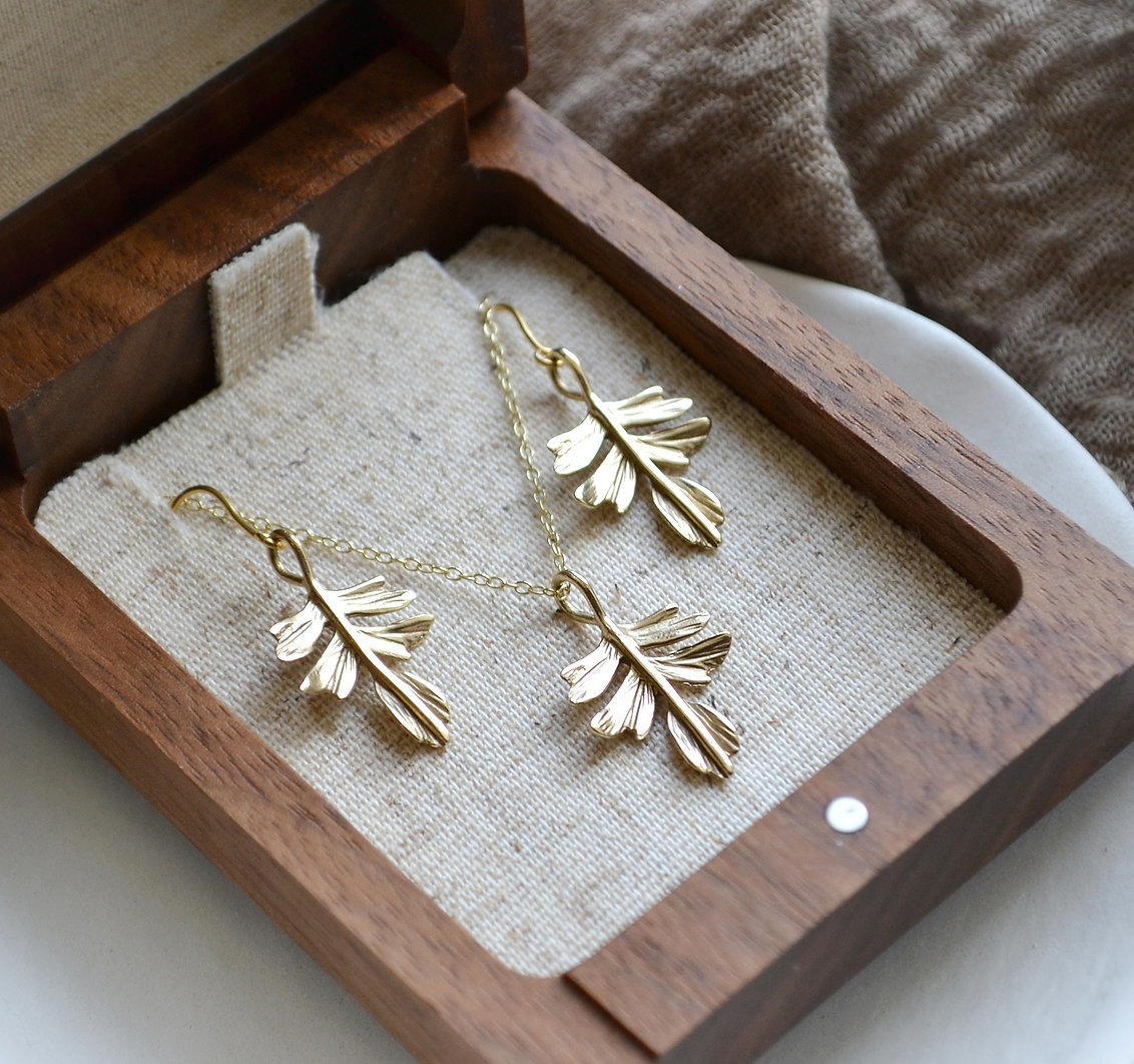 Hawthorn Leaf Pendant, 9ct Yellow Gold Necklace.