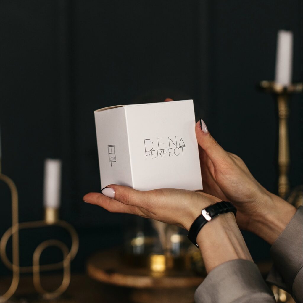 Cotton Musk and Lily Soy Candle Fresh Floral Scented Candle Natural Essential Oil Candle Gift Spa Day Candle Autumn Candle Gift Box Fall Decor